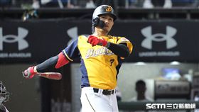 ▲中信兄弟外野手張志豪敲出2分砲。（圖／記者劉彥池攝影）