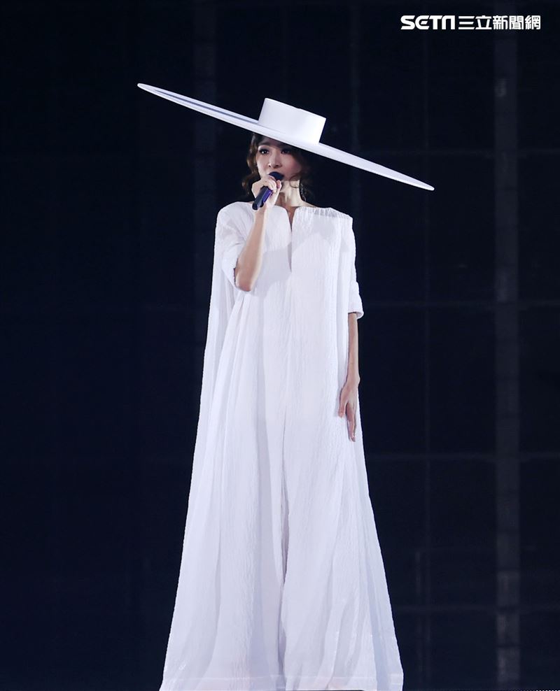 田馥甄Hebe巡迴演唱會台北小巨蛋開唱。（記者邱榮吉/攝影）