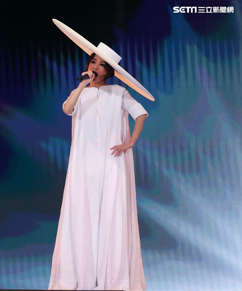田馥甄Hebe巡迴演唱會台北小巨蛋開唱。（記者邱榮吉/攝影）