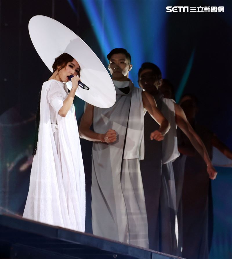 田馥甄Hebe巡迴演唱會台北小巨蛋開唱。（記者邱榮吉/攝影）