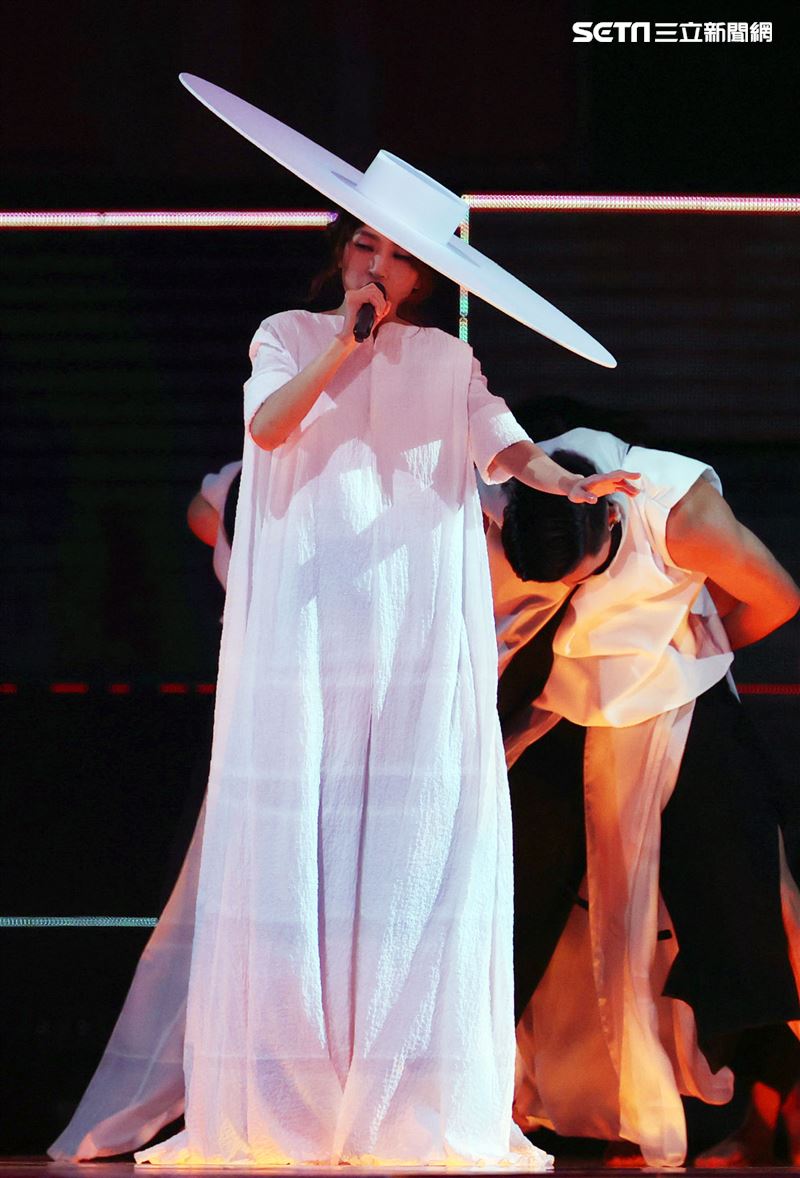 田馥甄Hebe巡迴演唱會台北小巨蛋開唱。（記者邱榮吉/攝影）