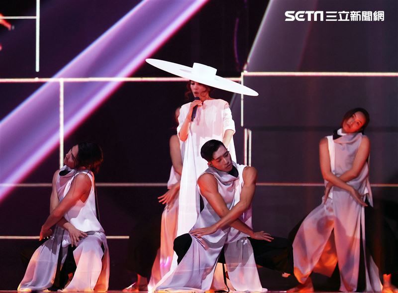 田馥甄Hebe巡迴演唱會台北小巨蛋開唱。（記者邱榮吉/攝影）