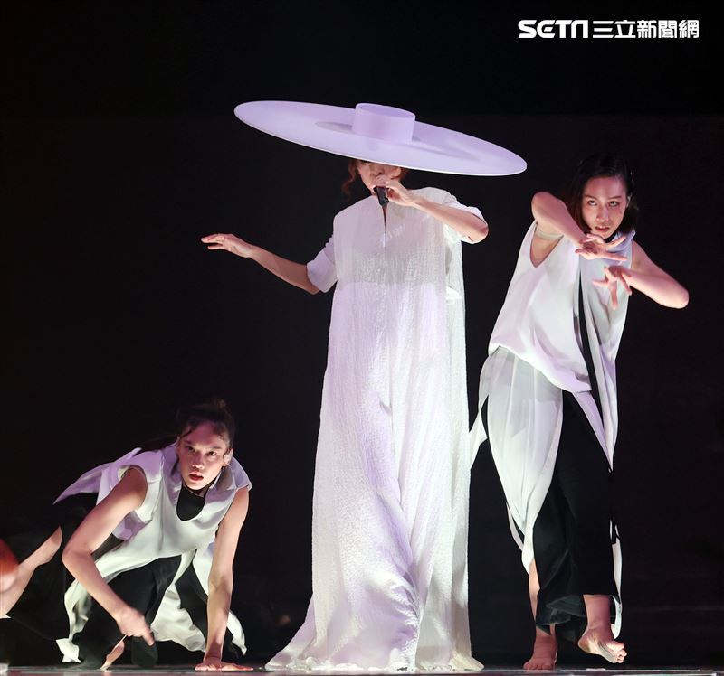 田馥甄Hebe巡迴演唱會台北小巨蛋開唱。（記者邱榮吉/攝影）