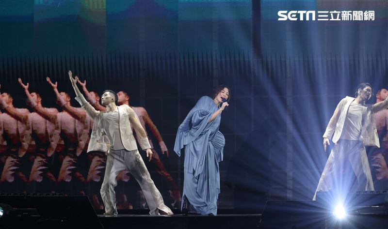 田馥甄Hebe巡迴演唱會台北小巨蛋開唱。（記者邱榮吉/攝影）