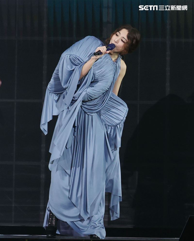 田馥甄Hebe巡迴演唱會台北小巨蛋開唱。（記者邱榮吉/攝影）