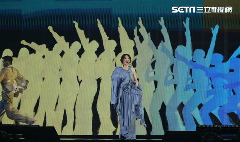 田馥甄Hebe巡迴演唱會台北小巨蛋開唱。（記者邱榮吉/攝影）