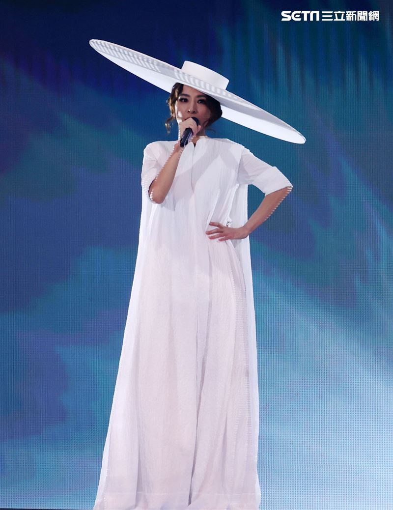 田馥甄Hebe巡迴演唱會台北小巨蛋開唱。（記者邱榮吉/攝影）