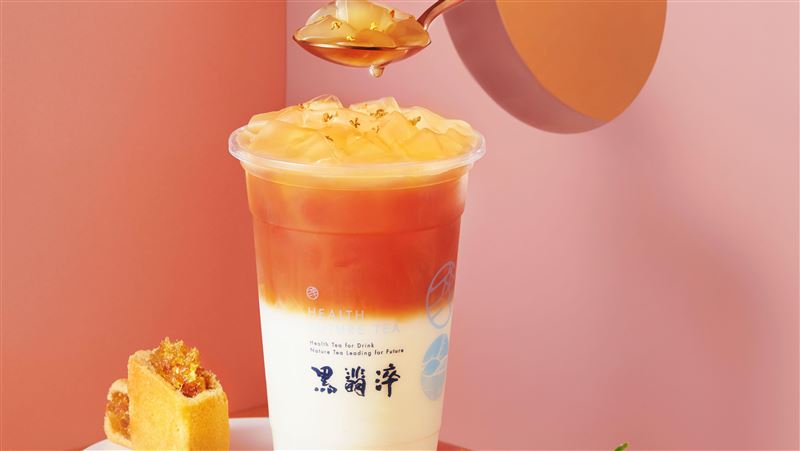 神還原！台中手搖飲創「喝的鳳梨酥」