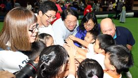 ▲基隆市長林右昌全力支持幼兒足球運動。（圖／迷你足球協會提供提供）