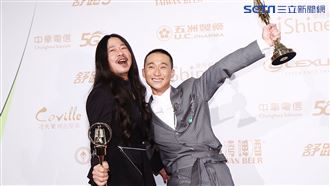 乱彈小翔跑出來啦　底褲風光全都露