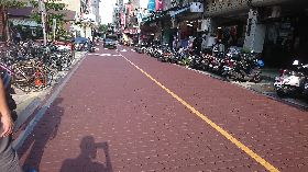 萬華大理街換新風貌　瀝青彩色壓花舖面