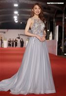 第55屆金鐘獎星光大道明星爭豔林玟誼。（記者邱榮吉、林聖凱/攝影）