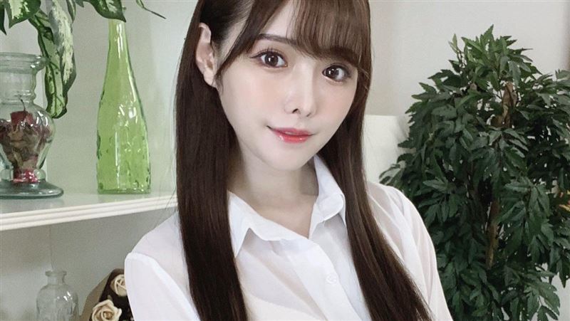 橋本有菜曝「透明襯衫」美乳全被看光
