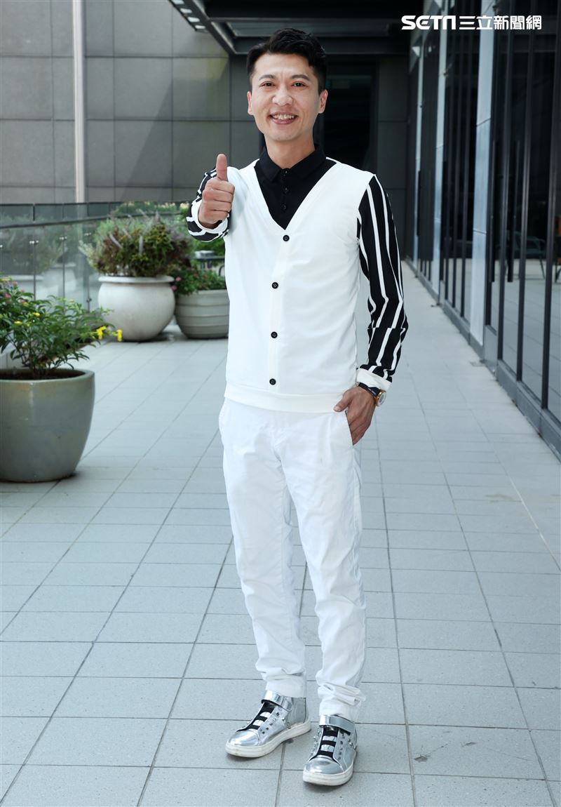 方順吉三立新聞網專訪專訪。（記者邱榮吉/攝影）