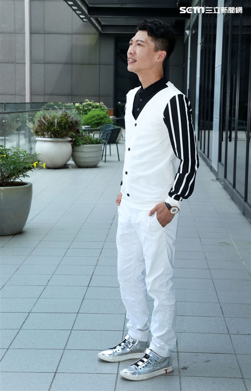 方順吉三立新聞網專訪專訪。（記者邱榮吉/攝影）