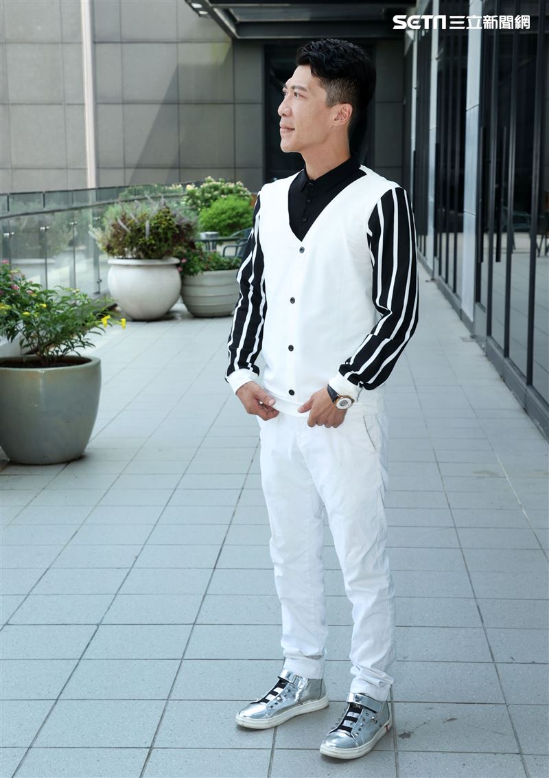 方順吉三立新聞網專訪專訪。（記者邱榮吉/攝影）