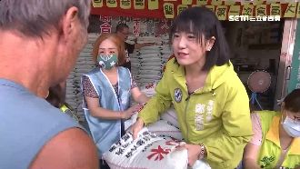 鄭孟洳中秋送暖　發愛心米關懷弱勢