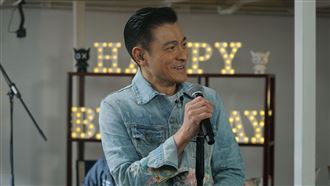 劉德華生日開唱　哽咽謝粉絲一路陪伴