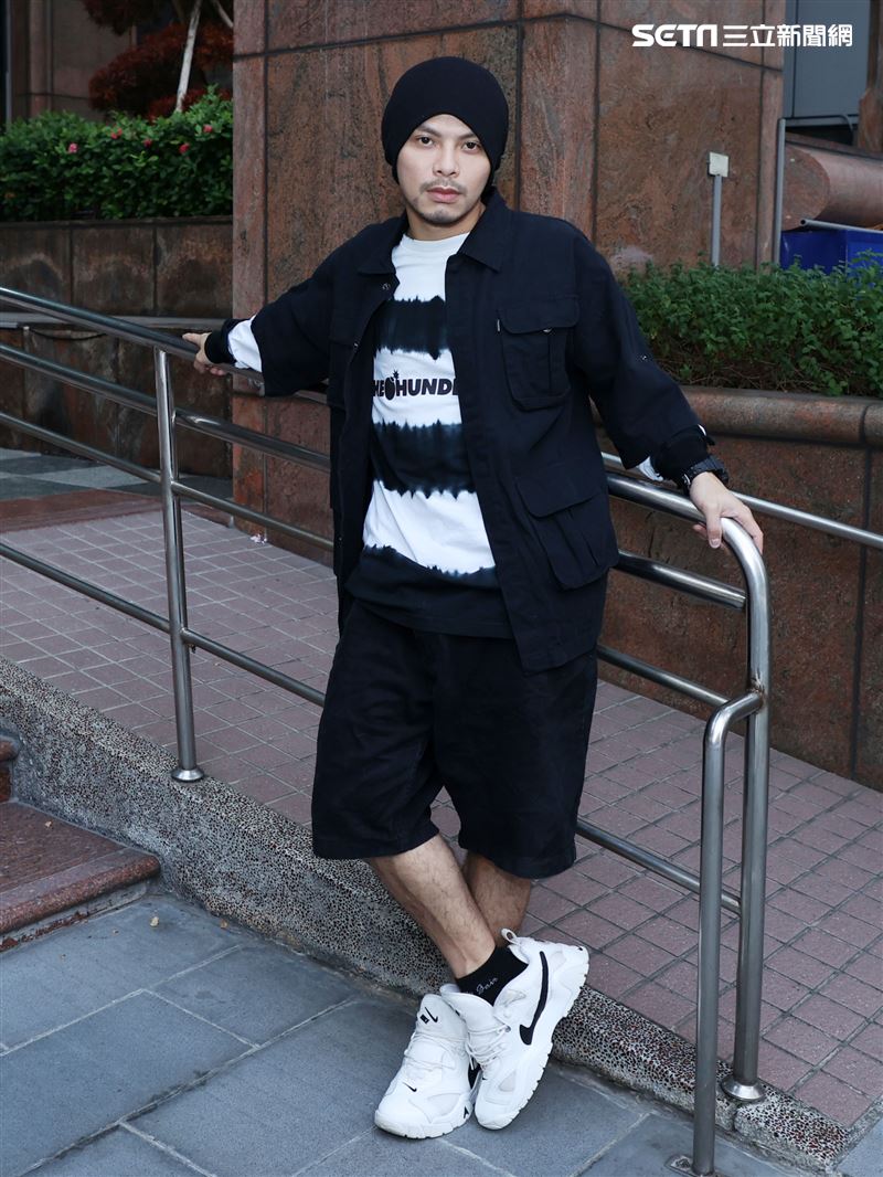 黃明志三立新聞網專訪。（記者邱榮吉/攝影）