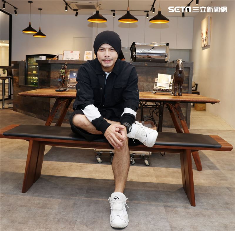 黃明志三立新聞網專訪。（記者邱榮吉/攝影）