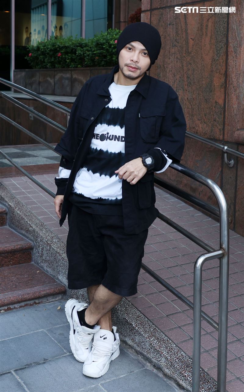 黃明志三立新聞網專訪。（記者邱榮吉/攝影）