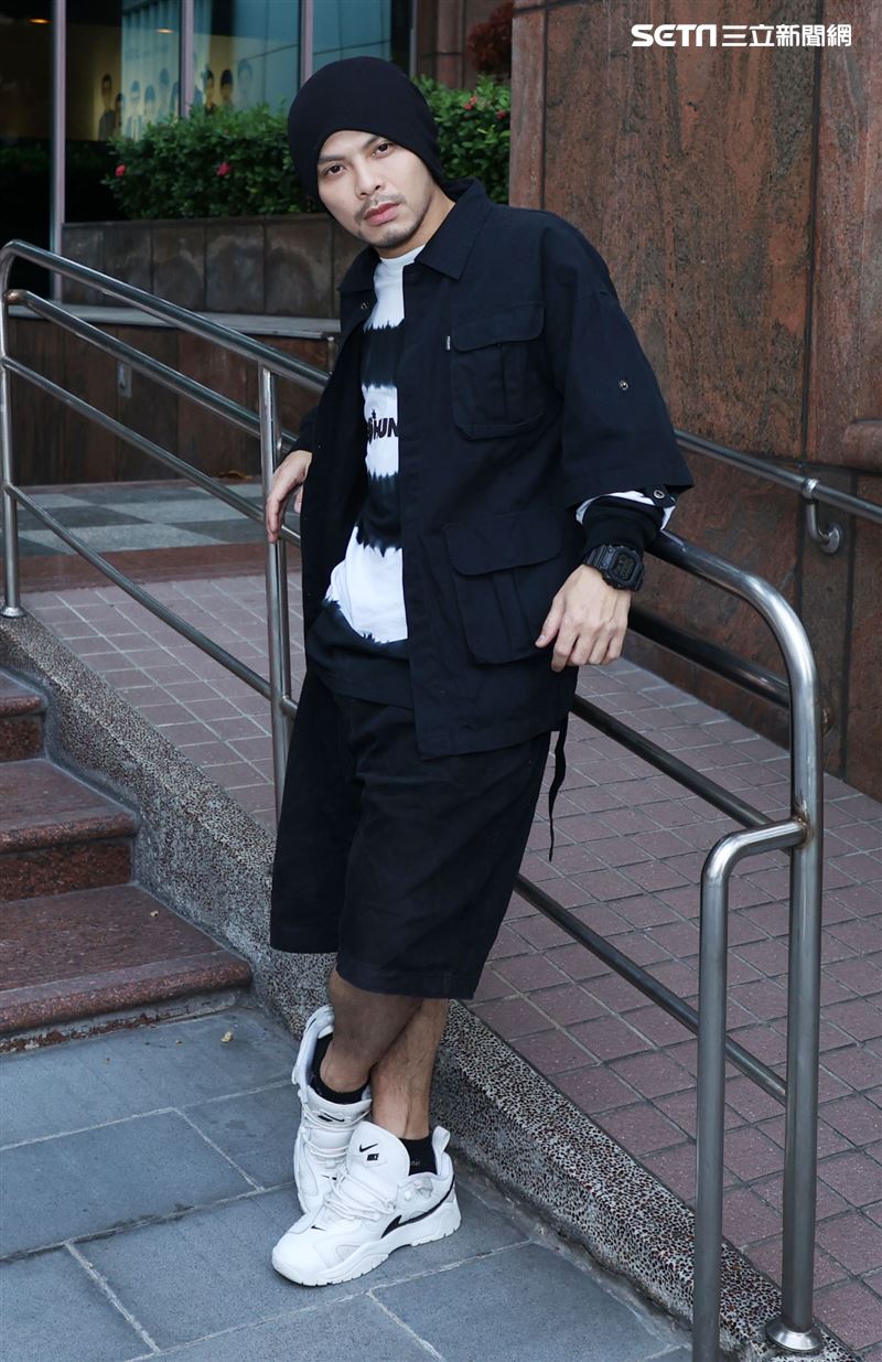 黃明志三立新聞網專訪。（記者邱榮吉/攝影）