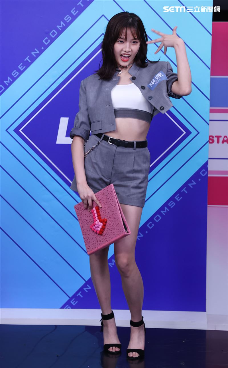 per6ix安安大明星(唱片宣傳)。（記者邱榮吉/攝影）