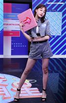 per6ix安安大明星(唱片宣傳)。（記者邱榮吉/攝影）