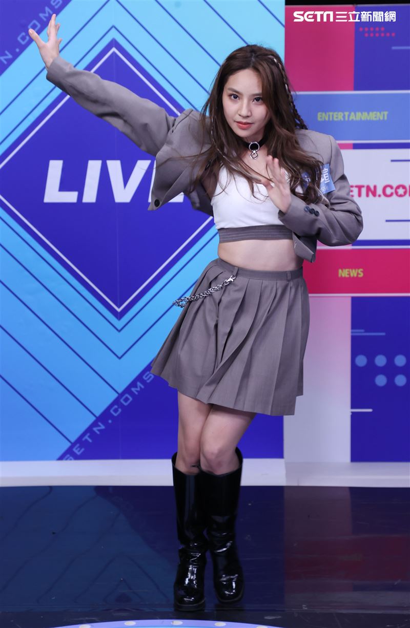 per6ix安安大明星(唱片宣傳)。（記者邱榮吉/攝影）