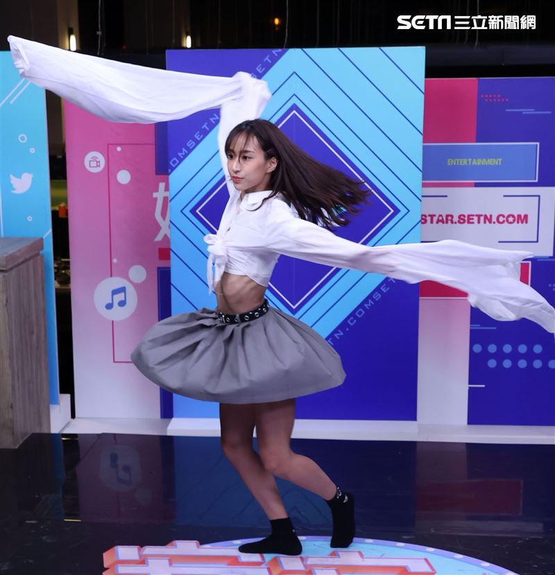 per6ix安安大明星(唱片宣傳)。（記者邱榮吉/攝影）