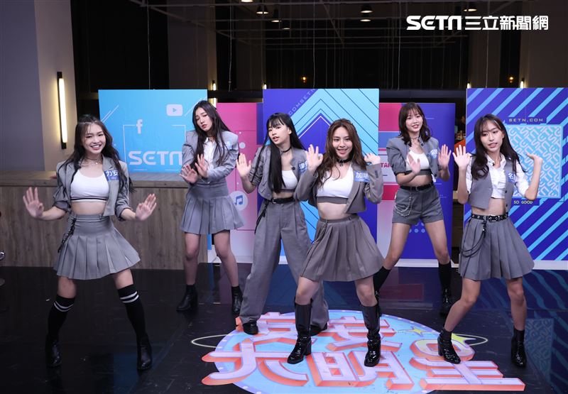 per6ix安安大明星(唱片宣傳)。（記者邱榮吉/攝影）