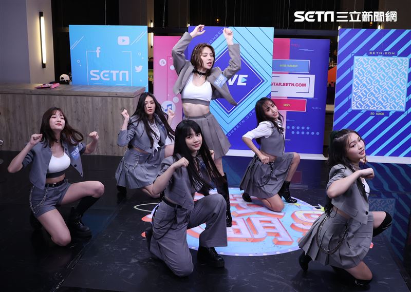 per6ix安安大明星(唱片宣傳)。（記者邱榮吉/攝影）