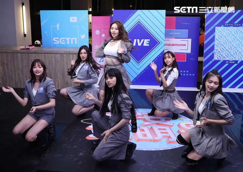 per6ix安安大明星(唱片宣傳)。（記者邱榮吉/攝影）