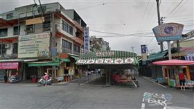 擄人,牽走,謎之微笑,竹東,市場(翻攝自 臉書)