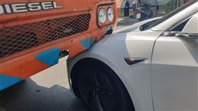 翻攝TESLA Taiwan Model 3 特斯拉台灣M3車主群臉書
