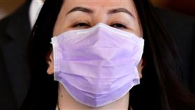 ▲華為公主孟晚舟出庭戴「台灣製MIT」口罩。（圖／路透社）