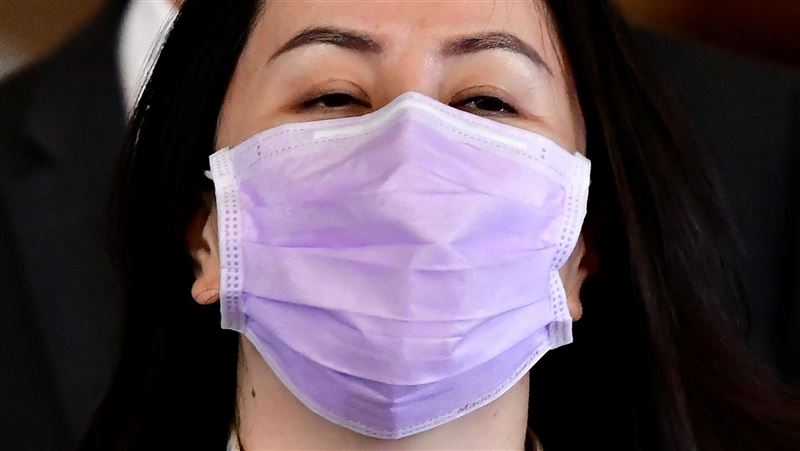 不只用蘋果　華為公主戴MIT口罩
