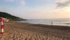 北海岸及觀音山國家風景區中角灣清潔維護成果。（圖／交通部提供）