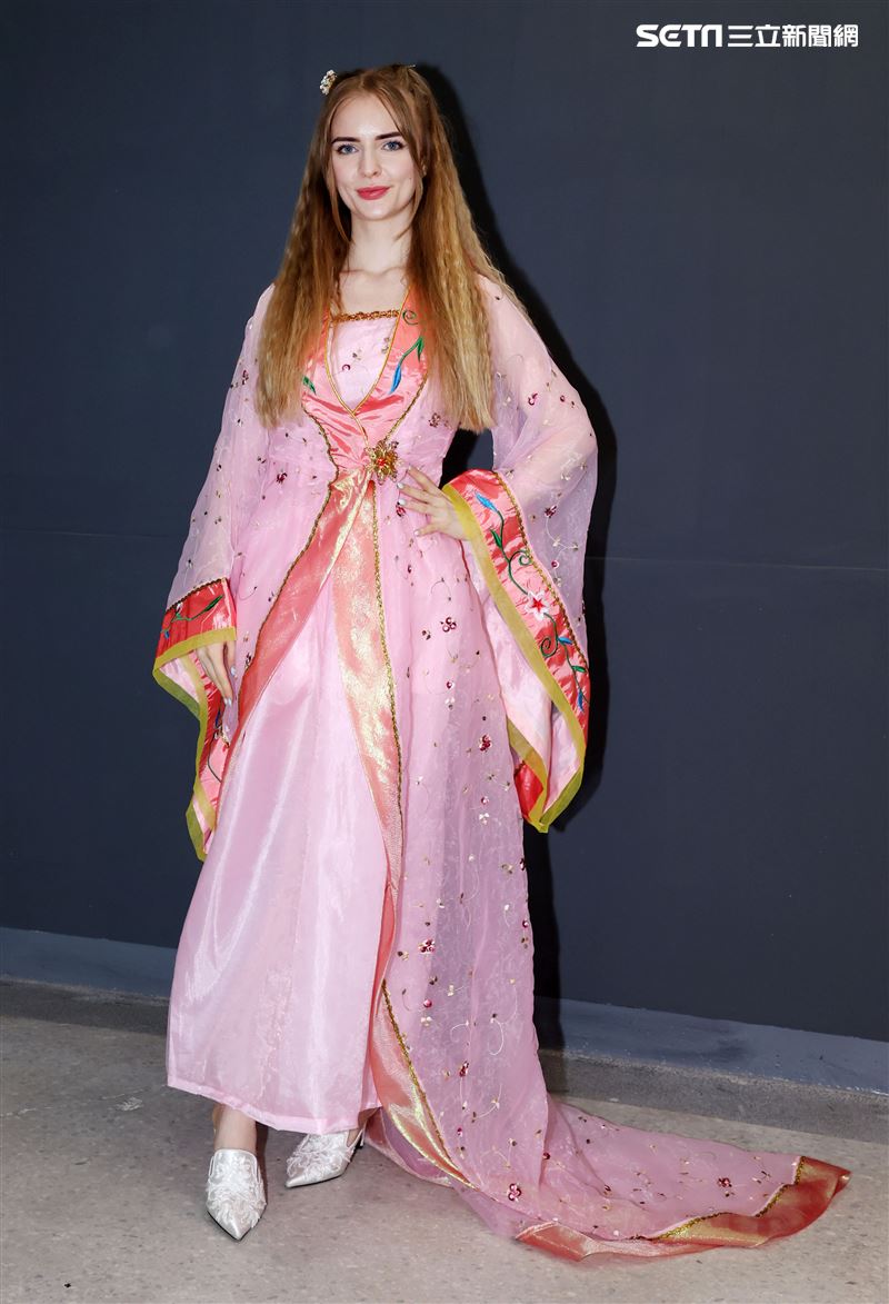 歌壇新人「宋蕊安」出席公益活動。（記者邱榮吉/攝影）