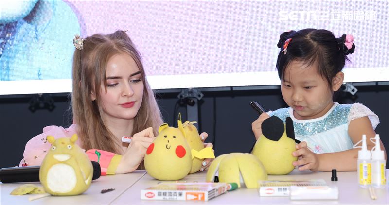 歌壇新人「宋蕊安」出席公益活動。（記者邱榮吉/攝影）