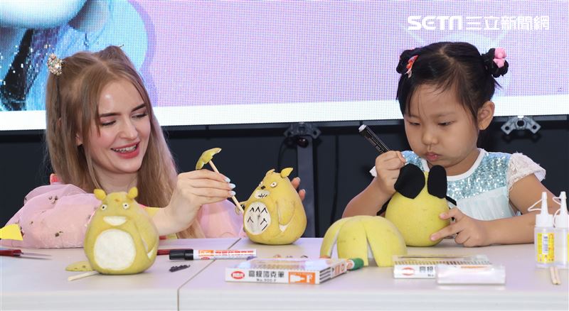 歌壇新人「宋蕊安」出席公益活動。（記者邱榮吉/攝影）