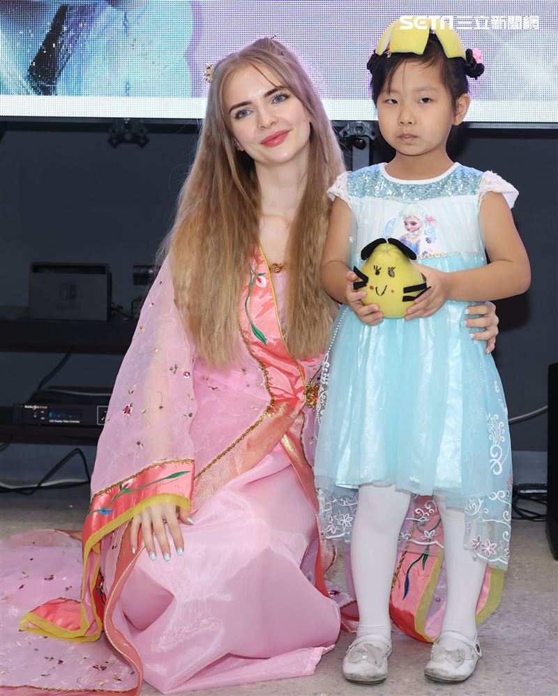 歌壇新人「宋蕊安」出席公益活動。（記者邱榮吉/攝影）