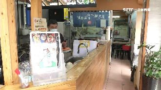 涼麵吃1小時　毒蟲裝熟趁亂偷5萬元