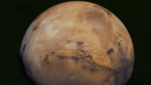 天文期刊：火星表面下存著大量液態水