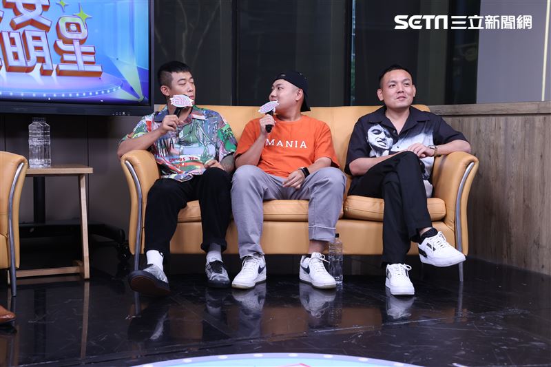 玖壹壹安安大明星唱片宣傳。（記者邱榮吉/攝影）