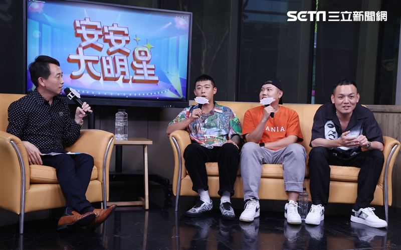 玖壹壹安安大明星唱片宣傳。（記者邱榮吉/攝影）