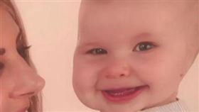  荷芮特天生沒有耳朵，最大心願是戴耳環。（圖／翻攝自推特