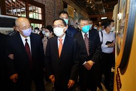 歷任　前市長　前議長　出席　臺北市設市百年紀念特展暨會後交流分享（北市府提供）