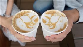 Xpark水族館推出期間限定戀人拉花拿鐵（圖／業者提供）