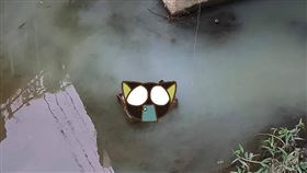 燕巢橋下驚見「浮屍」漂流　路人嚇傻（圖／翻攝自爆料公社（官方粉專專屬））